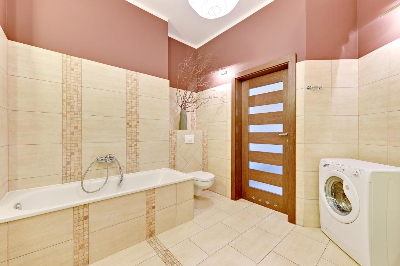 Grand Apartments - Neptun Park Sunny 2 Bedrooms Apartment กดัญสก์ ภายนอก รูปภาพ
