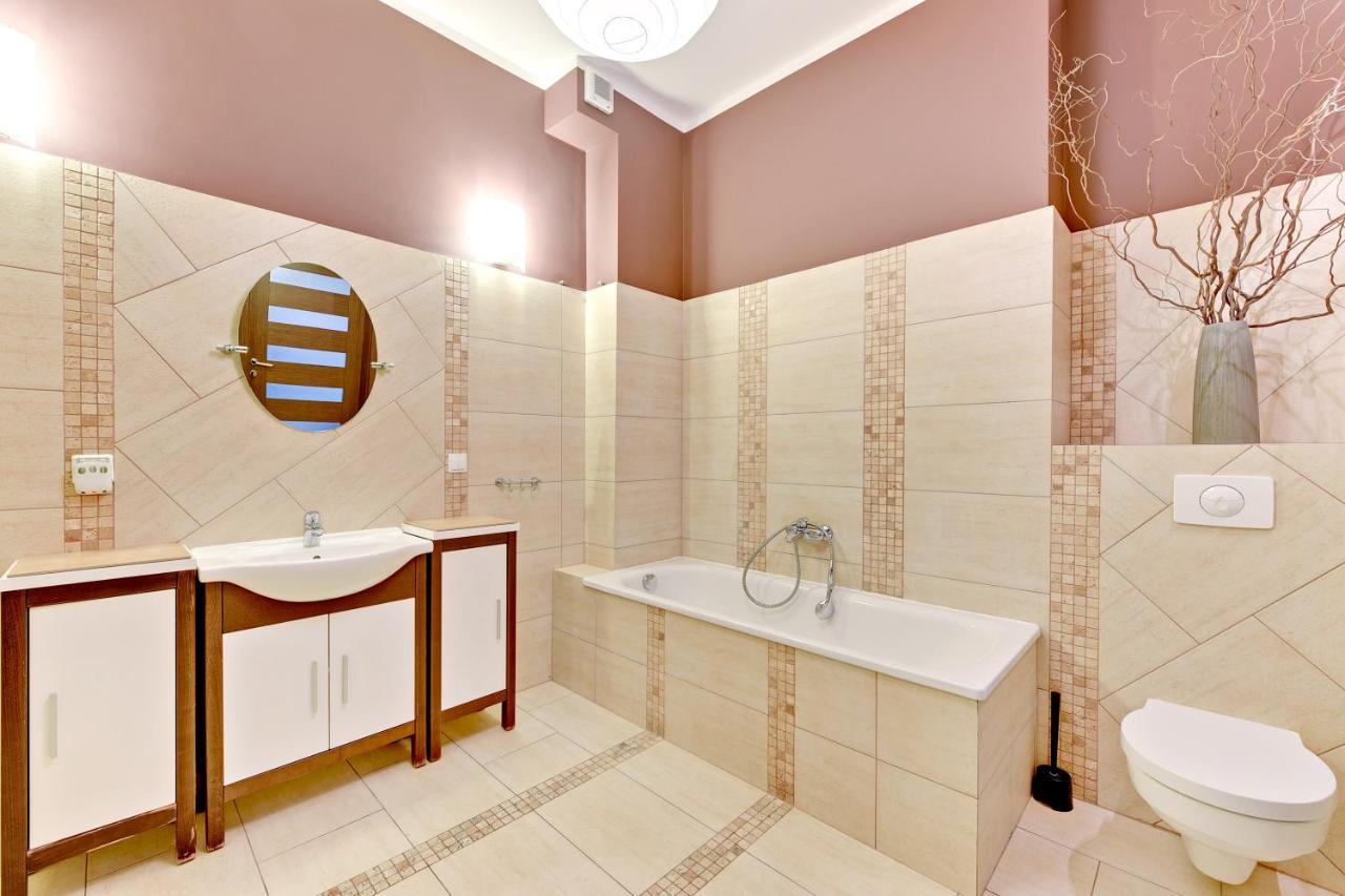 Grand Apartments - Neptun Park Sunny 2 Bedrooms Apartment กดัญสก์ ภายนอก รูปภาพ